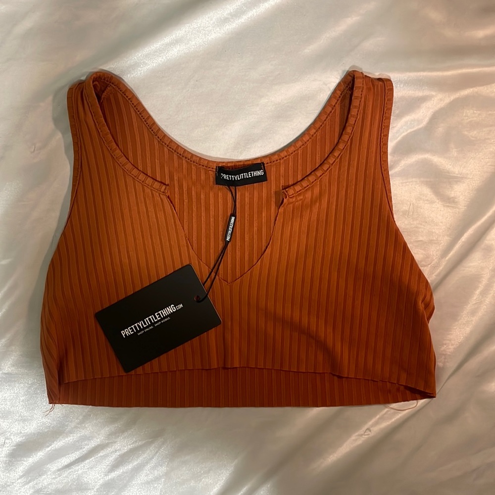 🧡Orange Crop Top🧡